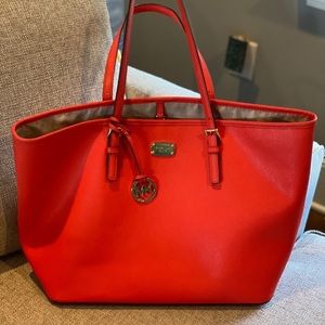 Michael Kors Tote